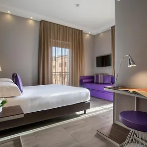Otel The Republic