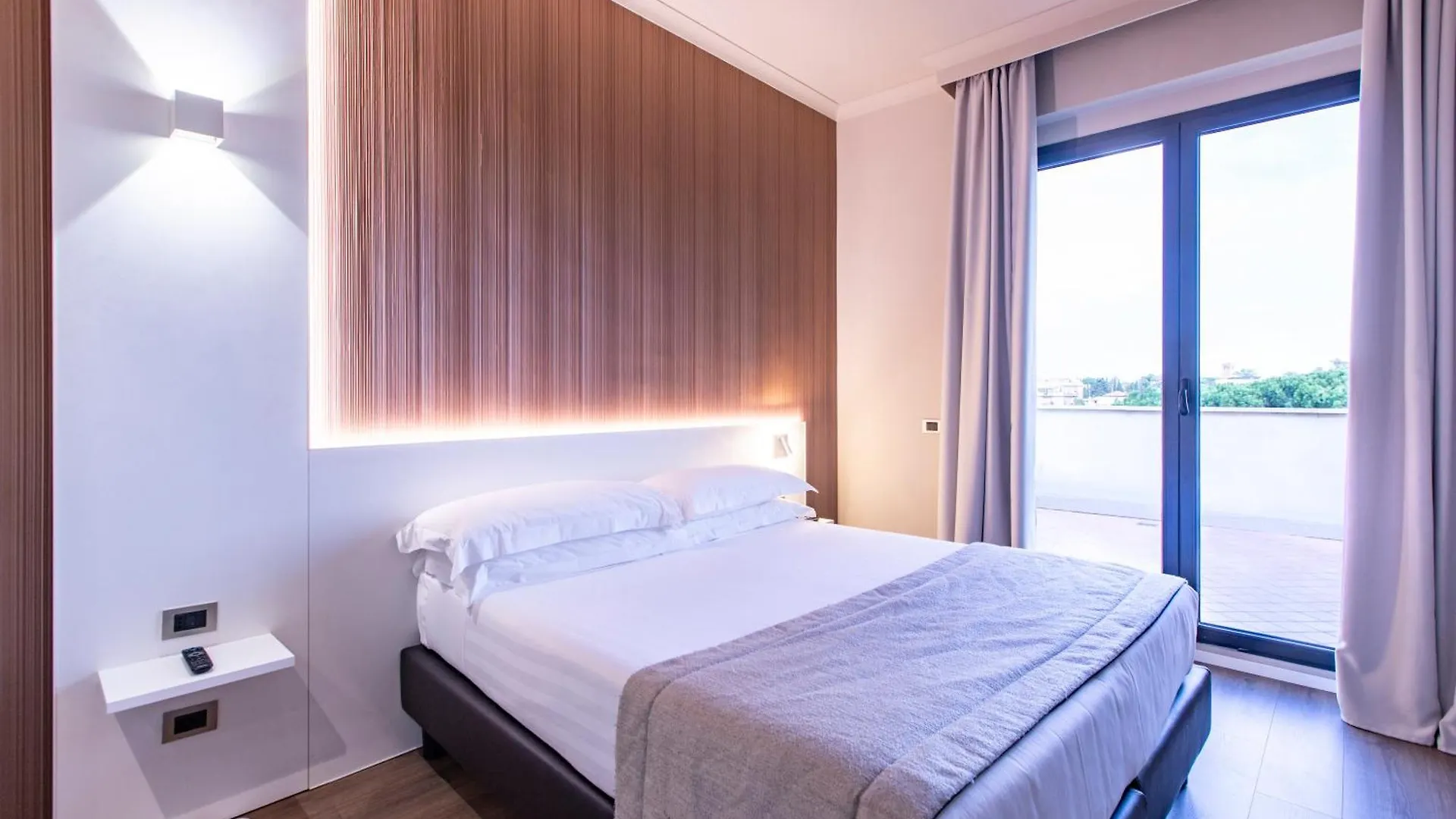 The Smooth Rome Hotel Italy