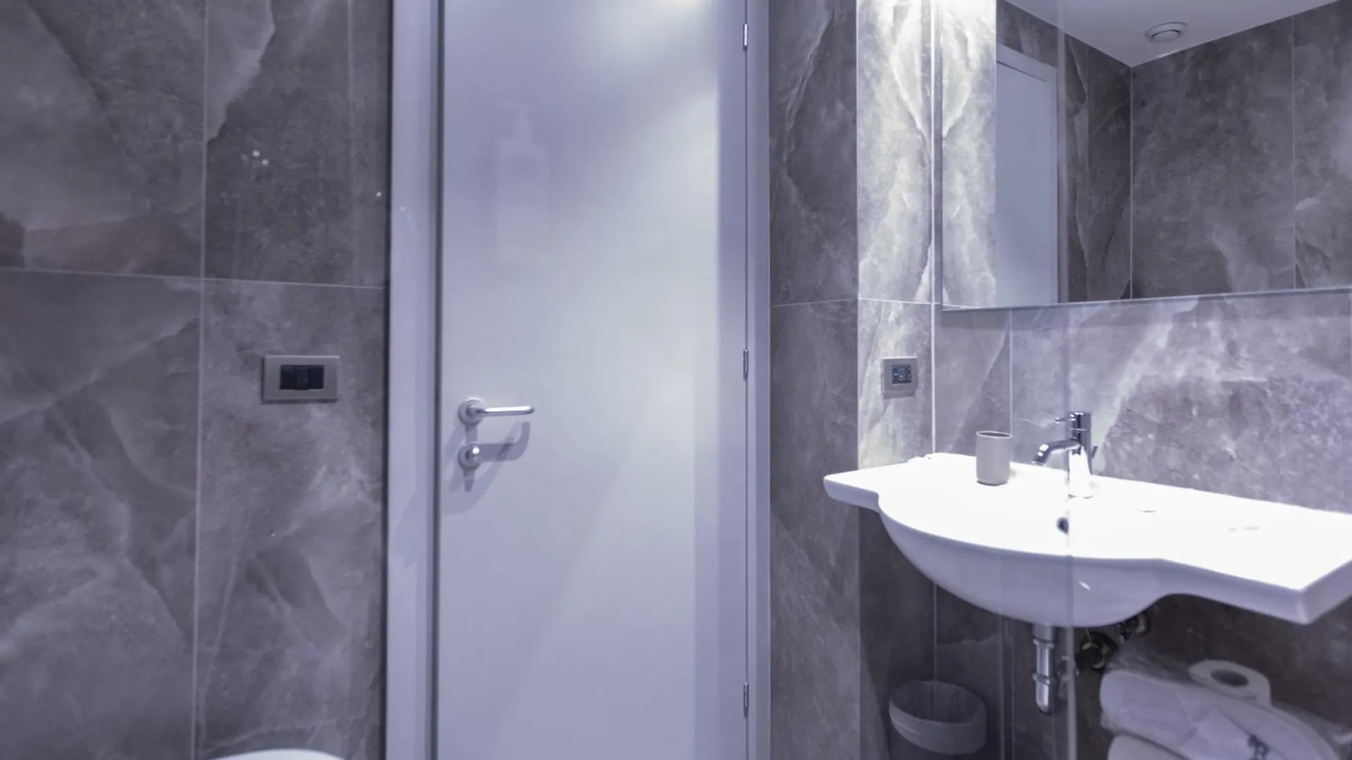 The Smooth Rome Hotel